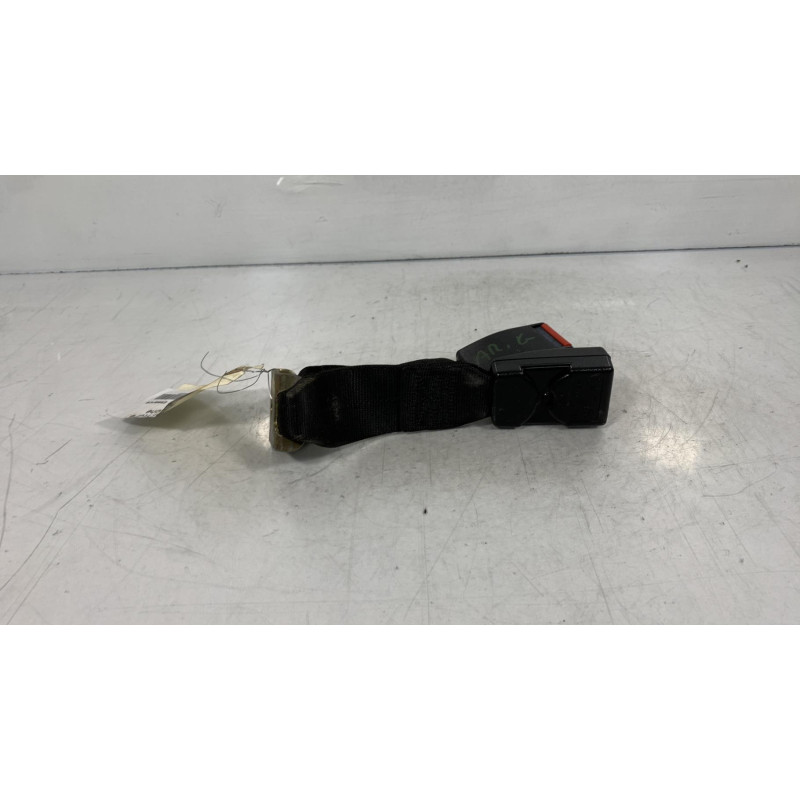 Attache ceinture arriere gauche OPEL ASTRA F Photo n°2