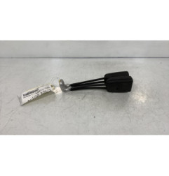 Attache ceinture arriere droit SEAT IBIZA 2 Photo n°1