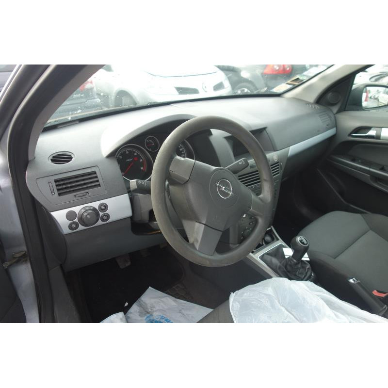 Ceinture arriere droit OPEL ASTRA H Photo n°8