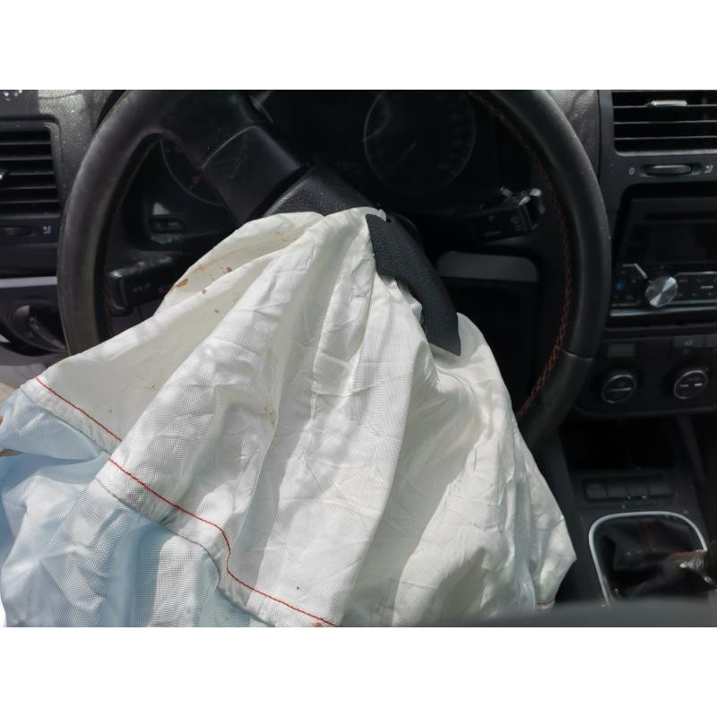 Feu arriere secondaire droit (feux) VOLKSWAGEN GOLF 5 Photo n°5