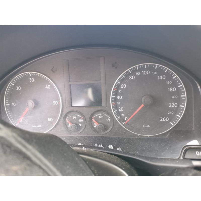 Feu arriere secondaire droit (feux) VOLKSWAGEN GOLF 5 Photo n°6