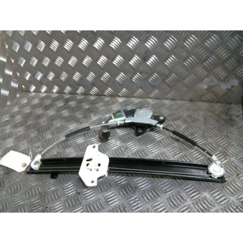 Leve vitre electrique avant gauche CHEVROLET SPARK Photo n°2