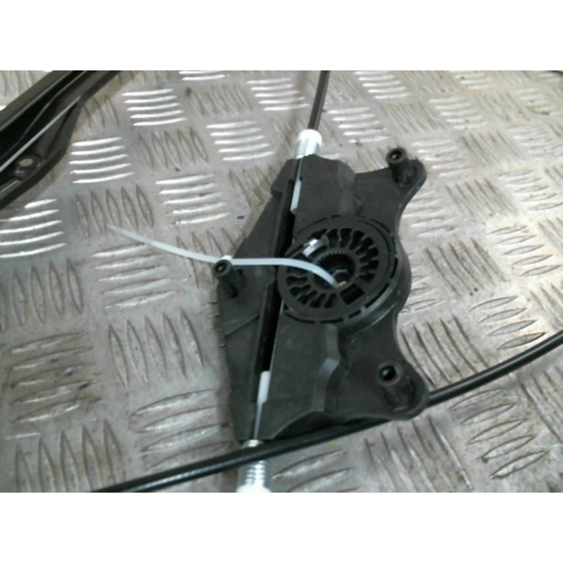 Leve vitre electrique avant droit VOLKSWAGEN TOURAN 1 Photo n°2