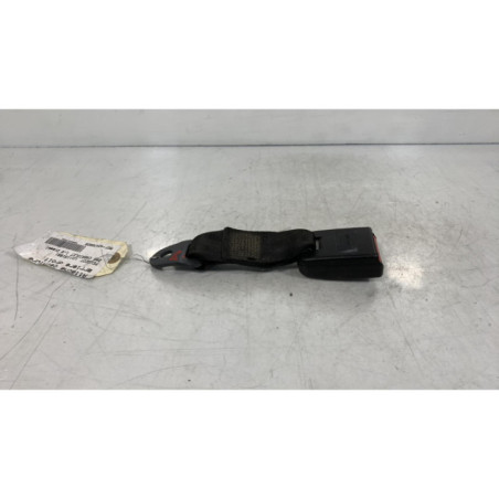 Attache ceinture arriere droit PEUGEOT 206 Photo n°1