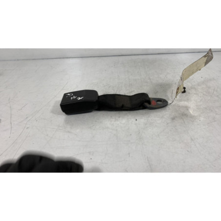 Attache ceinture arriere gauche PEUGEOT 206 Photo n°1