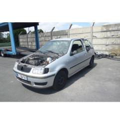 Serrure avant droit VOLKSWAGEN POLO 3
