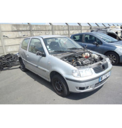 Serrure avant droit VOLKSWAGEN POLO 3