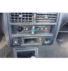 Attache ceinture arriere gauche CITROEN AX