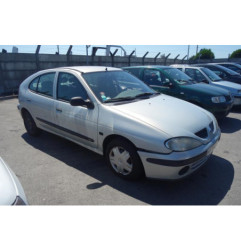 Ceinture arriere centrale RENAULT MEGANE 1
