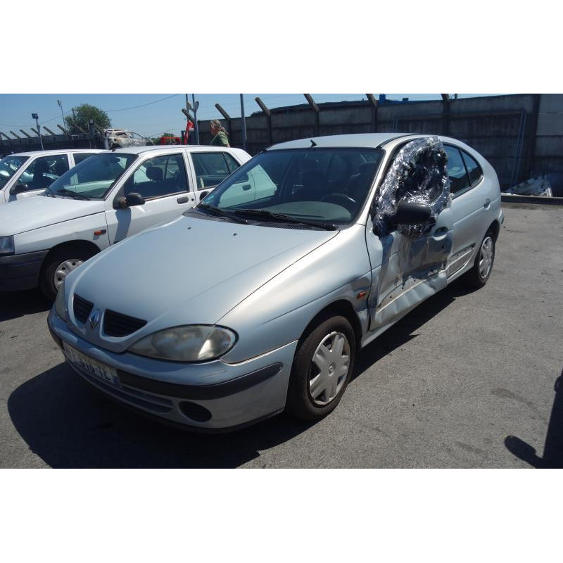 Ceinture arriere centrale RENAULT MEGANE 1 Photo n°13