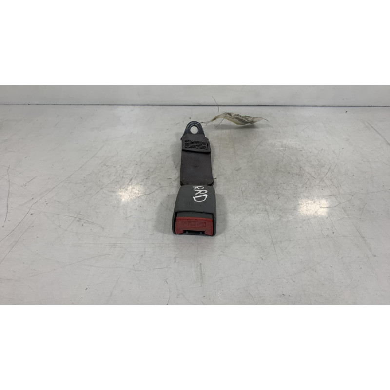 Attache ceinture arriere droit PEUGEOT 406 Photo n°2