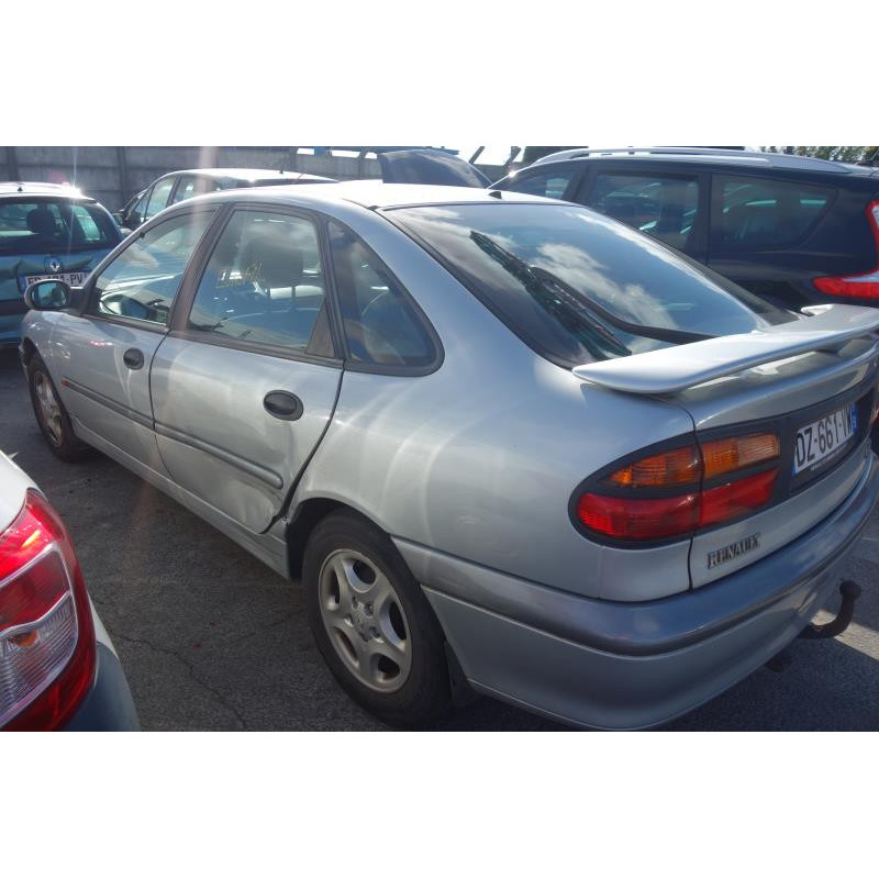 Vase de lave glace RENAULT LAGUNA 1 Photo n°7