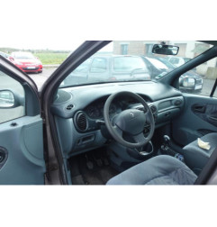 Calandre RENAULT SCENIC 1