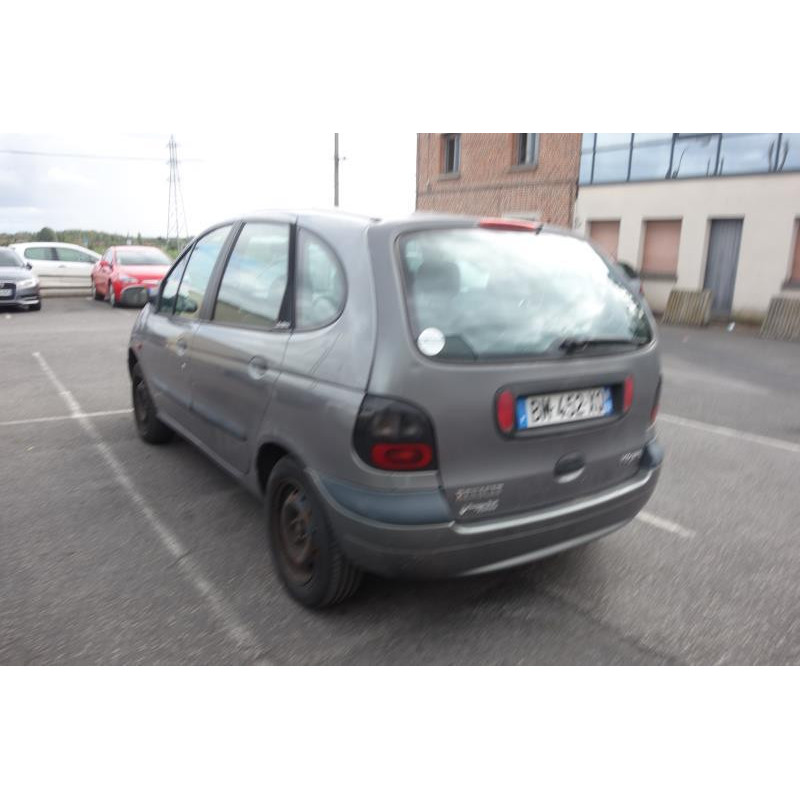 Calandre RENAULT SCENIC 1 Photo n°8