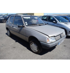 Ceinture avant droit PEUGEOT 205