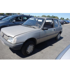 Ceinture avant droit PEUGEOT 205