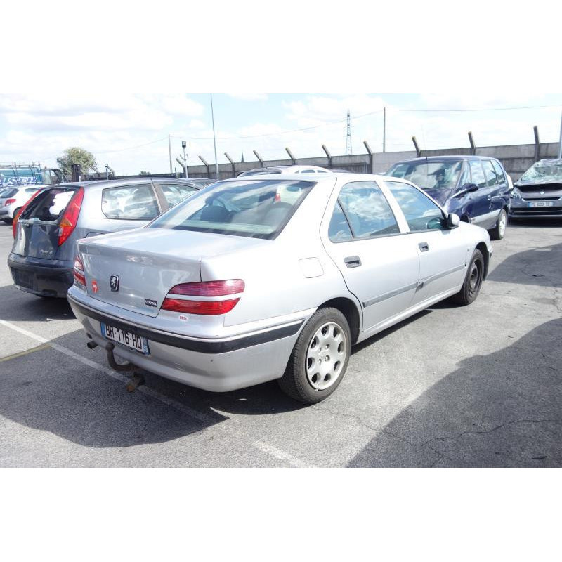 Attache ceinture arriere droit PEUGEOT 406 Photo n°6