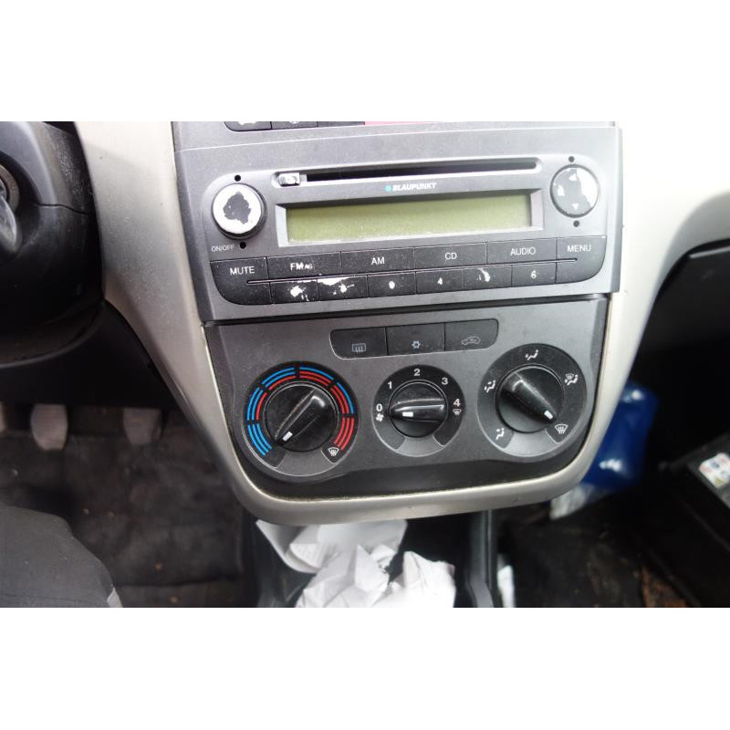 Commande chauffage FIAT GRANDE PUNTO Photo n°9