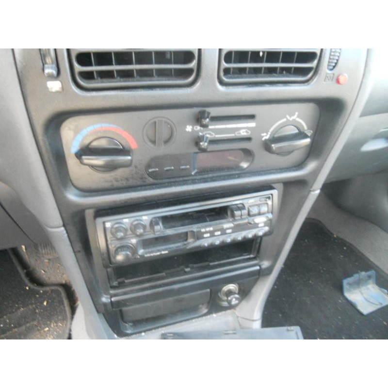 Serrure avant droit MITSUBISHI COLT 4 Photo n°9