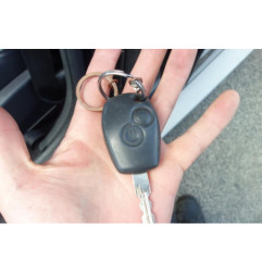 Trappe d'essence DACIA DUSTER 1