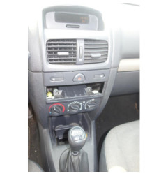 Malle/Hayon arriere RENAULT CLIO 2