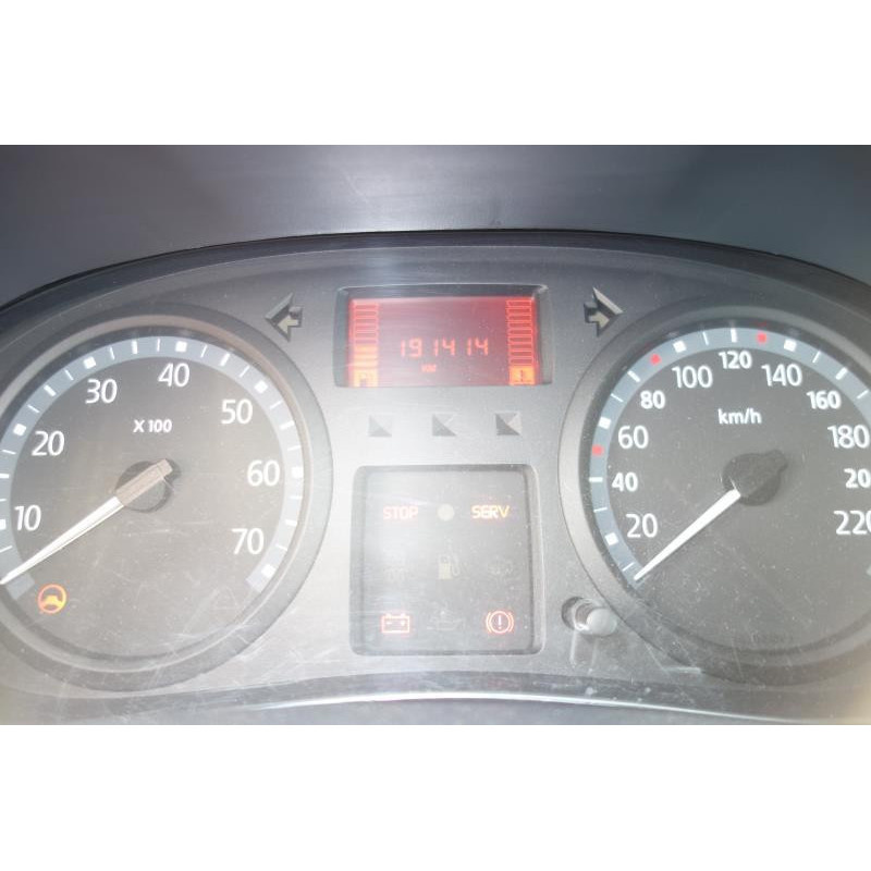 Malle/Hayon arriere RENAULT CLIO 2 Photo n°10