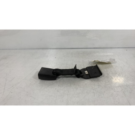 Attache ceinture arriere droit VOLKSWAGEN FOX Photo n°1