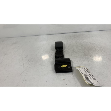 Attache ceinture arriere gauche VOLKSWAGEN FOX Photo n°1