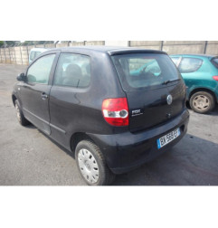 Attache ceinture avant droit VOLKSWAGEN FOX