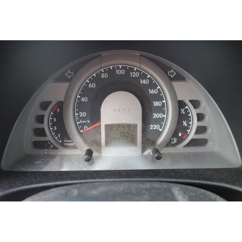 Serrure avant droit VOLKSWAGEN FOX Photo n°5