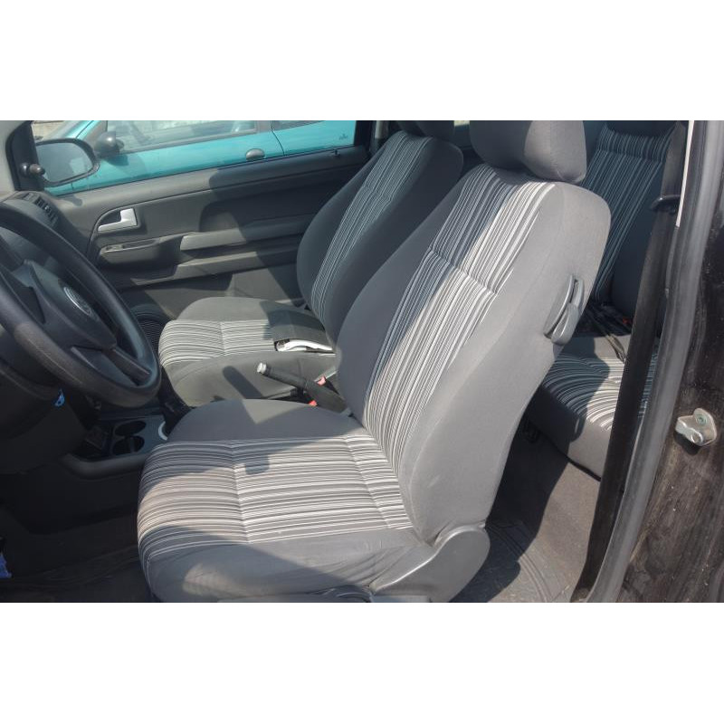 Verin de coffre VOLKSWAGEN FOX Photo n°10