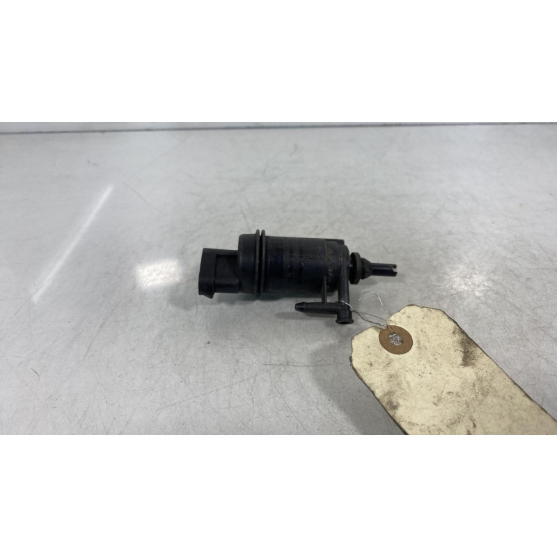 Pompe lave glace avant RENAULT EXPRESS Photo n°2