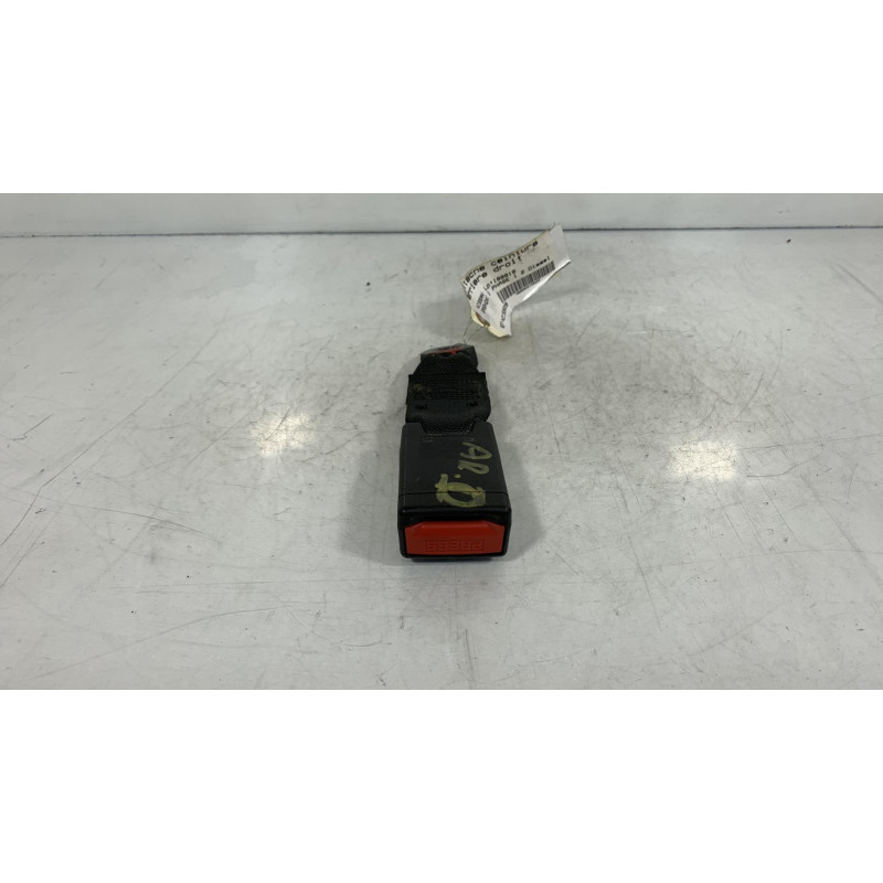 Attache ceinture arriere droit NISSAN QASHQAI 1 Photo n°1