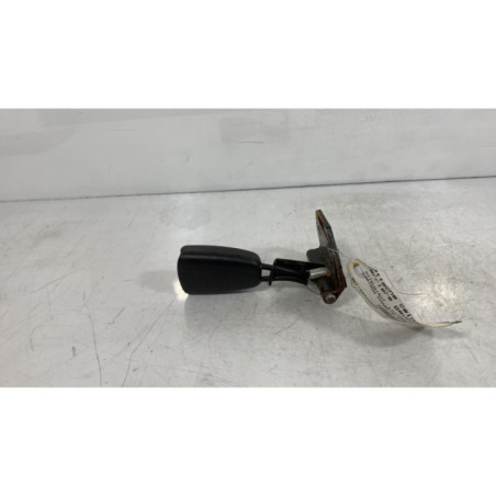 Attache ceinture arriere gauche MITSUBISHI CARISMA Photo n°1