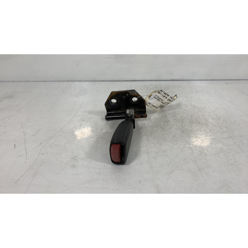 Attache ceinture arriere gauche MITSUBISHI CARISMA Photo n°3