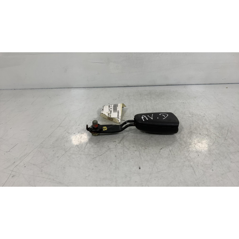 Attache ceinture avant droit MITSUBISHI CARISMA Photo n°2