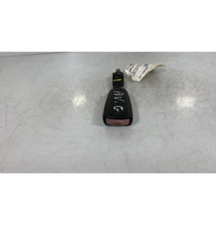 Attache ceinture avant gauche MITSUBISHI CARISMA Photo n°1