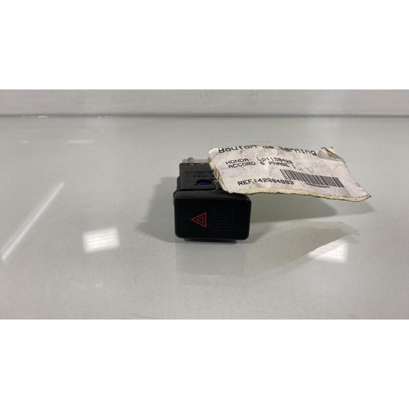 Bouton de warning HONDA ACCORD 6 Photo n°1