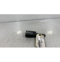 Attache ceinture avant droit NISSAN ALMERA TINO