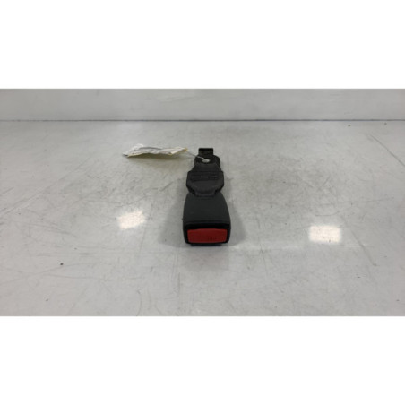Attache ceinture arriere droit HONDA CIVIC 7 Photo n°1