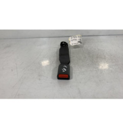 Attache ceinture arriere droit MITSUBISHI COLT 4