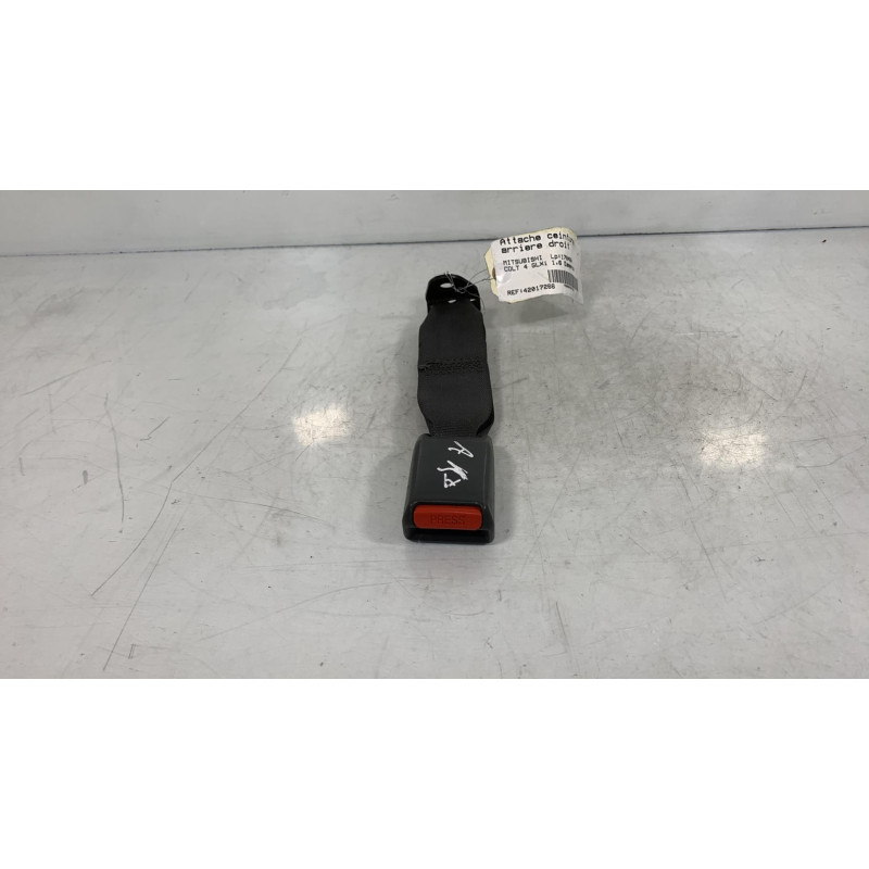 Attache ceinture arriere droit MITSUBISHI COLT 4 Photo n°3