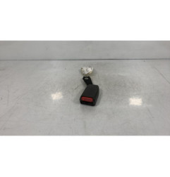 Attache ceinture avant droit MITSUBISHI COLT 4