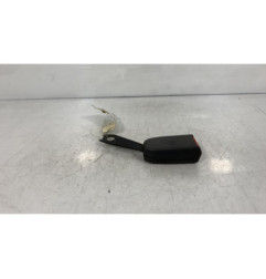 Attache ceinture avant gauche MITSUBISHI COLT 4