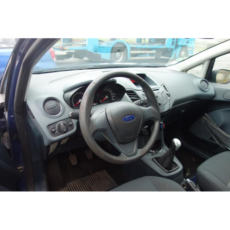Attache ceinture avant droit FORD FIESTA 6 Photo n°10