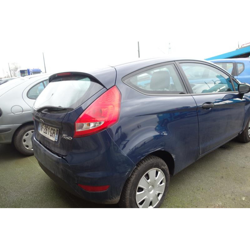 Attache ceinture avant gauche FORD FIESTA 6 Photo n°6