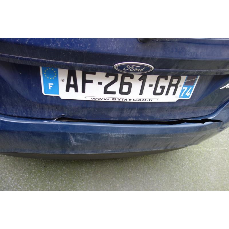 Attache ceinture avant gauche FORD FIESTA 6 Photo n°8