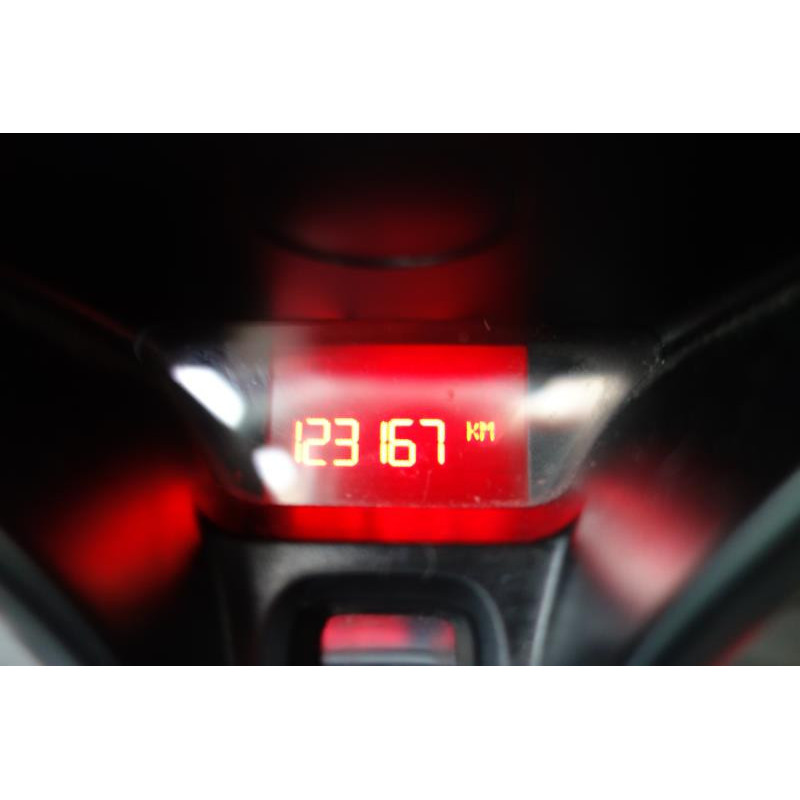 Attache ceinture avant gauche FORD FIESTA 6 Photo n°13