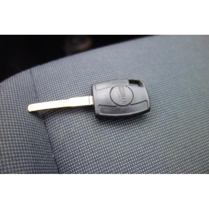 Pretensionneur de ceinture avant gauche FORD FIESTA 6 Photo n°14