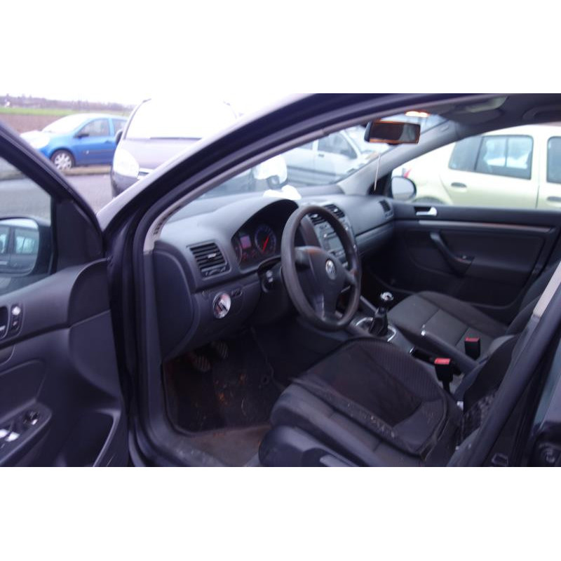 Pretensionneur de ceinture avant droit VOLKSWAGEN GOLF 5 Photo n°8